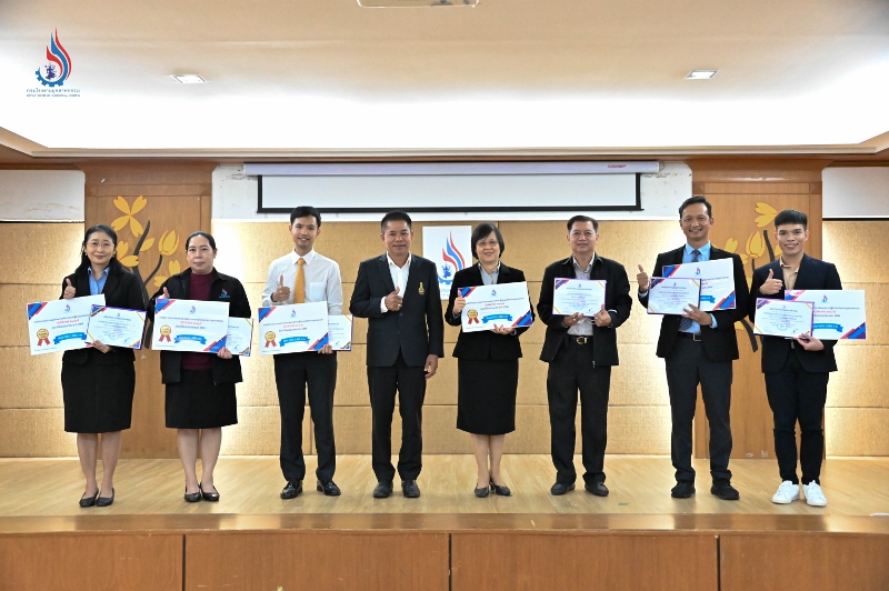 You are currently viewing นายสหวัฒน์ โสภา รองอธิบดีกรมโรงงานอุตสาหกรรม เป็นประธานเปิดโครงการส่งเสริมการจัดการความรู้ใน กรอ. ประจำปีงบประมาณ พ.ศ. 2565 (กิจกรรม KM Sharing Day)