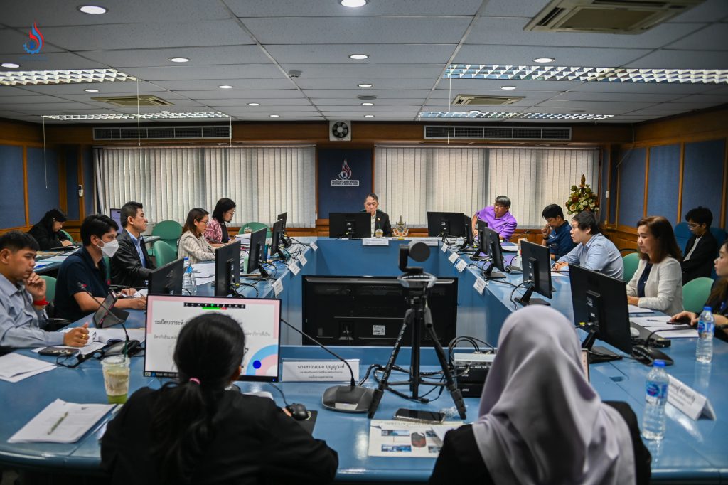 การประชุมหารือการกำหนดหลักเกณฑ์ เงื่อนไข และจัดทำบัญชีรายการสินค้าที่ผลิตจากโรงงานที่ได้รับการรับรองอุตสาหกรรมสีเขียว เข้าสู่บัญชีรายชื่อสินค้าและบริการที่เป็นมิตรกับสิ่งแวดล้อมของกรมควบคุมมลพิษ 