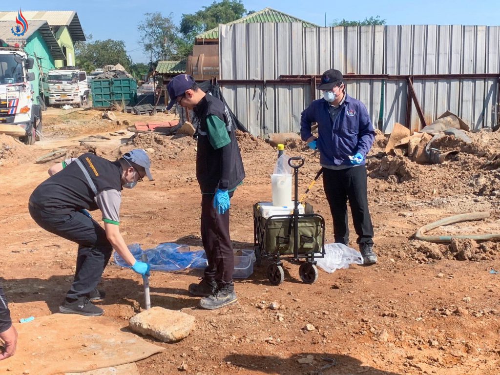 กรมโรงงานฯ ตรวจสอบข้อเท็จจริงและเก็บตัวอย่าง จากการขุดพบกากอุตสาหกรรม ในพื้นที่อุทัย พระนครศรีอยุธยา