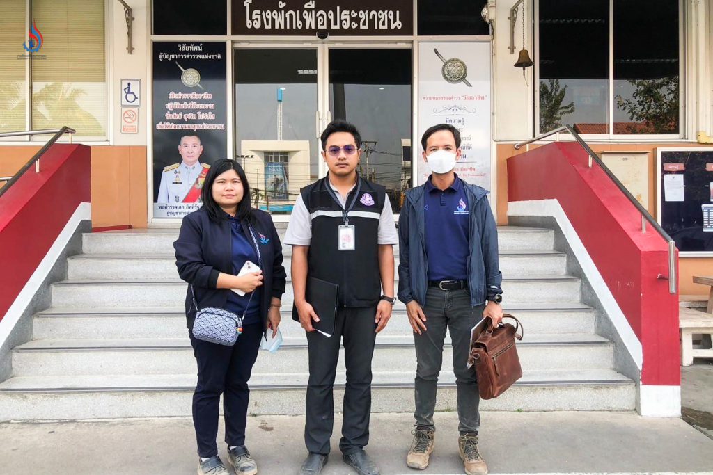 กรมโรงงานฯ และสำนักงานอุตสาหกรรมจังหวัด ลงบันทึกประจำวันไว้เป็นหลักฐานต่อเจ้าหน้าที่สถานีตำรวจภูธรบ้านบึง เพื่อดำเนินคดีเอาผิดผู้ที่เกี่ยวข้องตามกฎหมาย